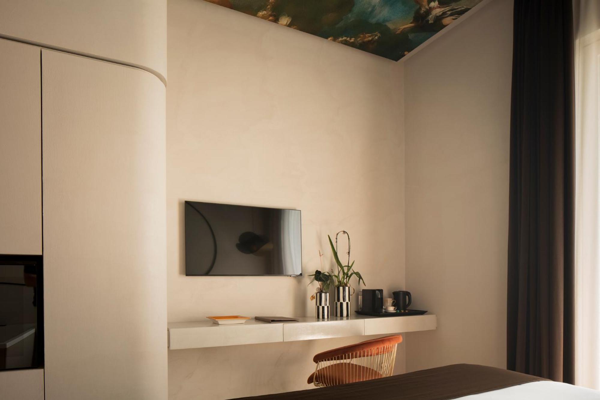 Demetra Luxury Suites เนเปิลส์ ภายนอก รูปภาพ