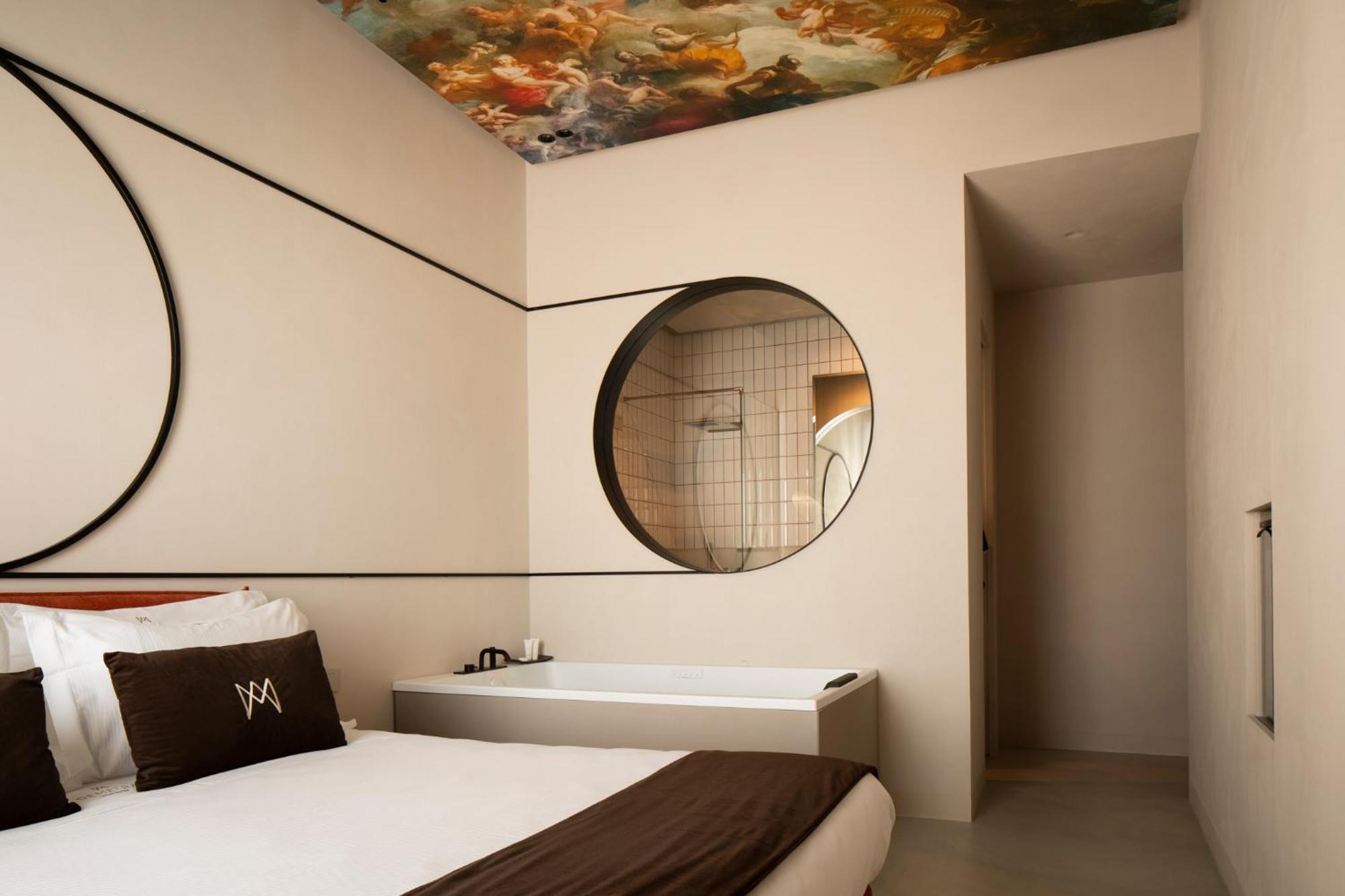 Demetra Luxury Suites เนเปิลส์ ภายนอก รูปภาพ