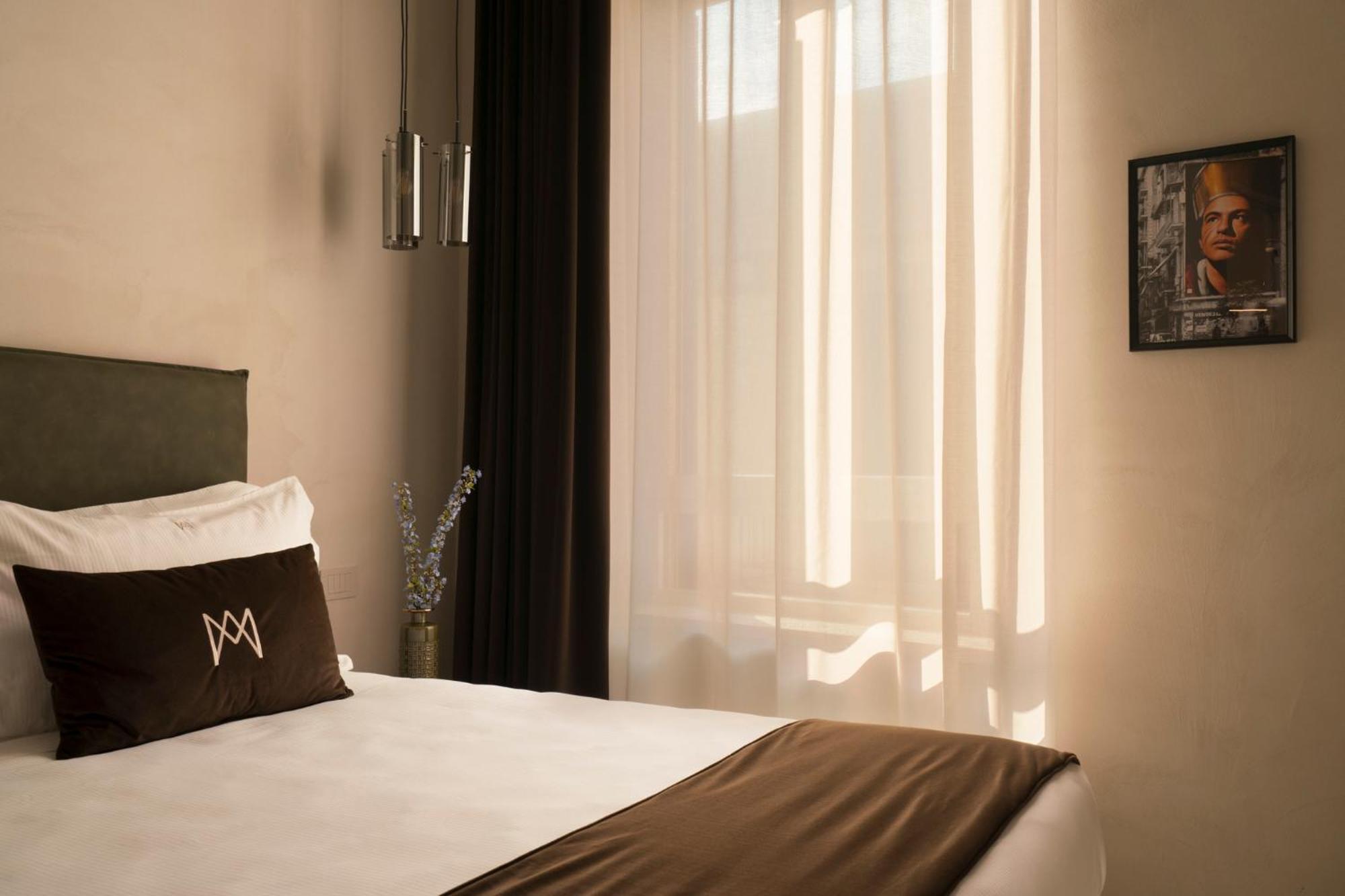 Demetra Luxury Suites เนเปิลส์ ภายนอก รูปภาพ