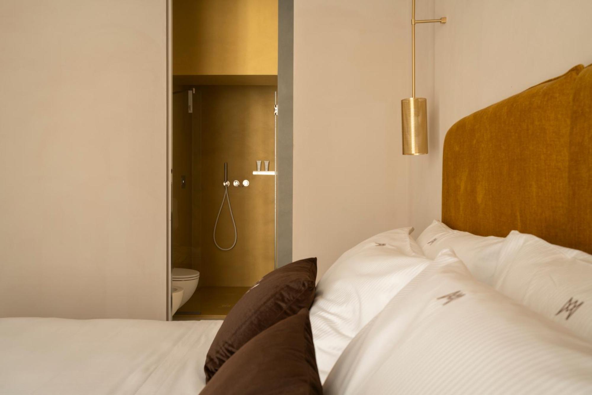 Demetra Luxury Suites เนเปิลส์ ภายนอก รูปภาพ