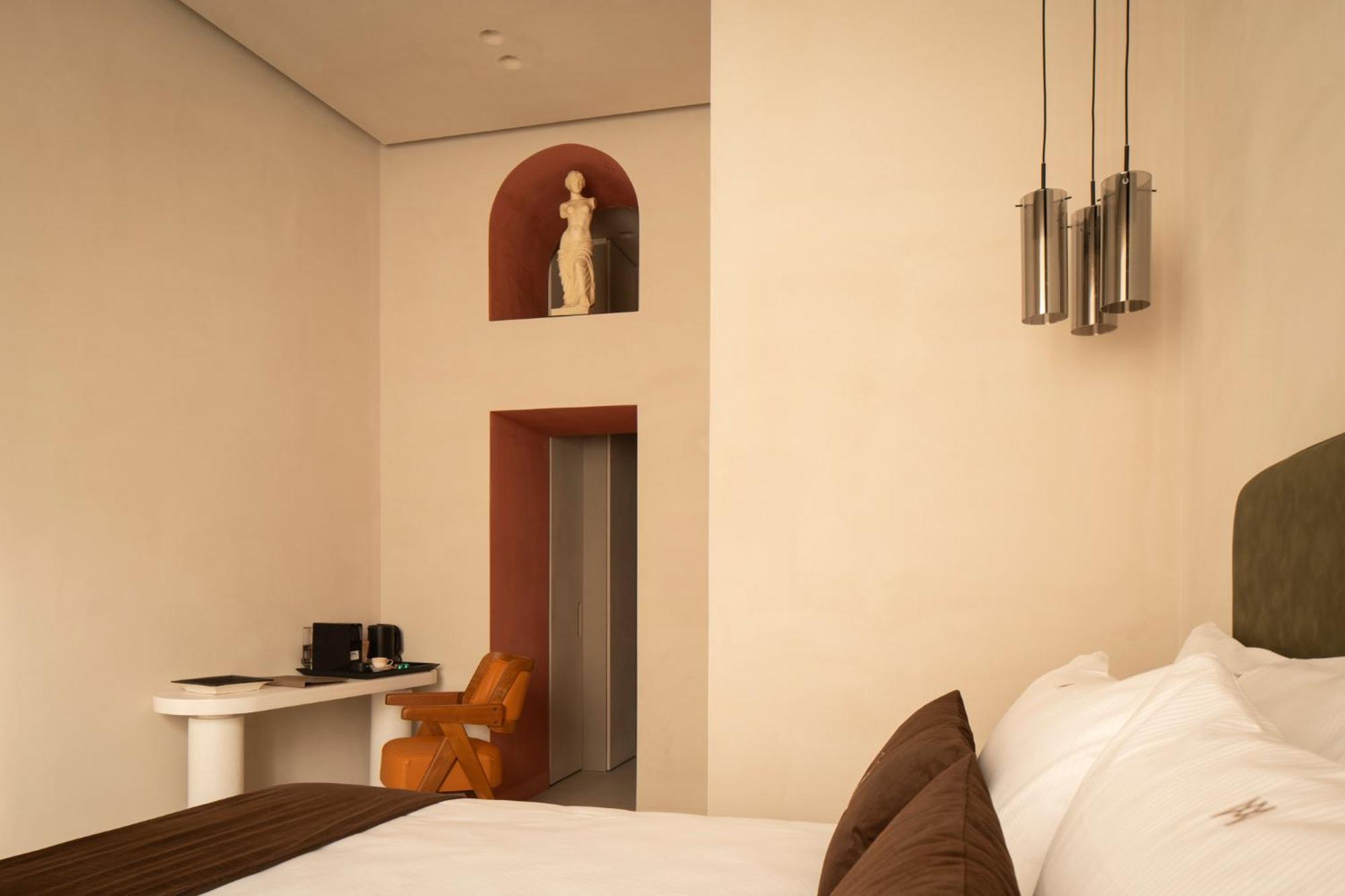 Demetra Luxury Suites เนเปิลส์ ภายนอก รูปภาพ