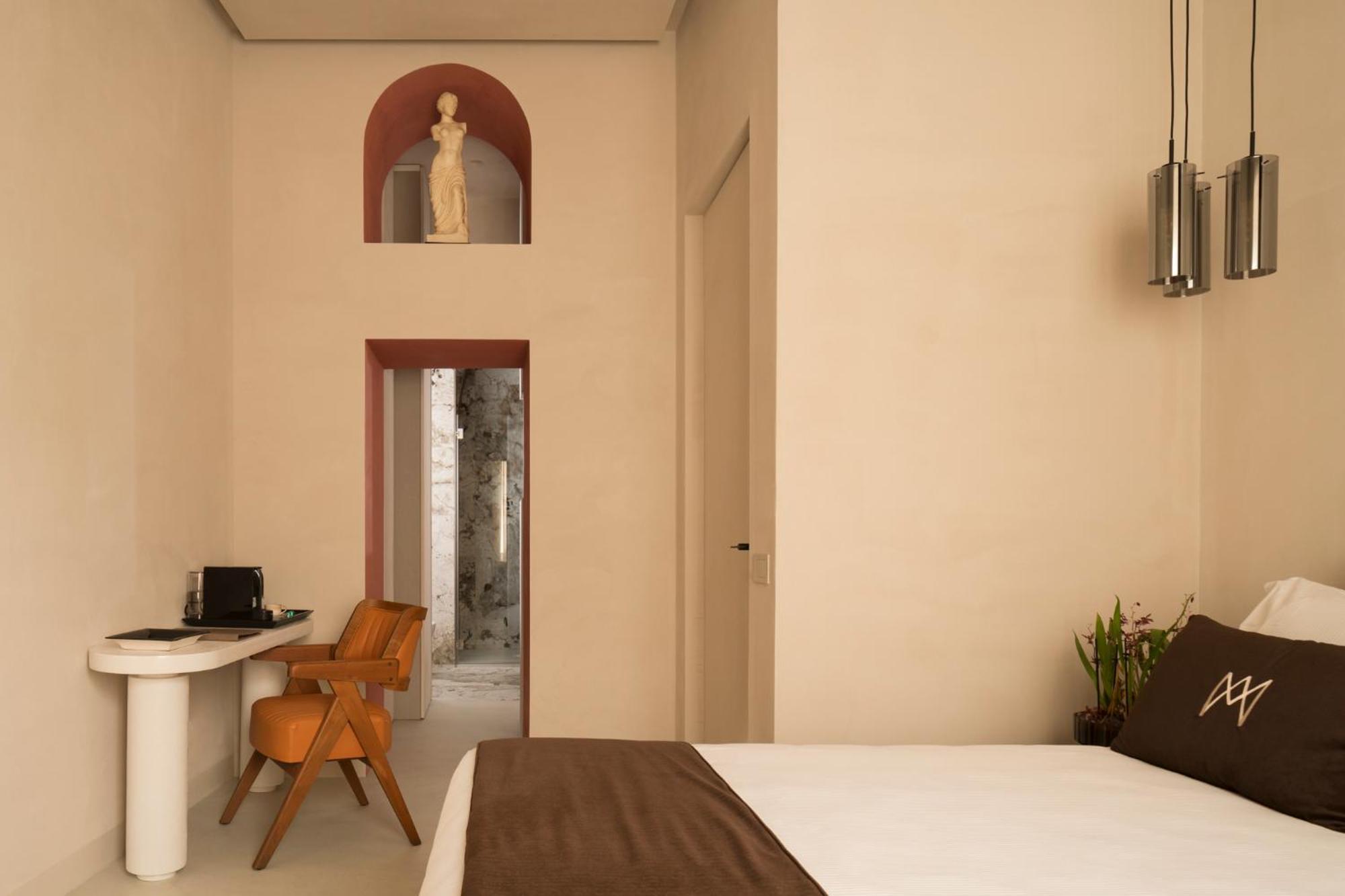 Demetra Luxury Suites เนเปิลส์ ภายนอก รูปภาพ