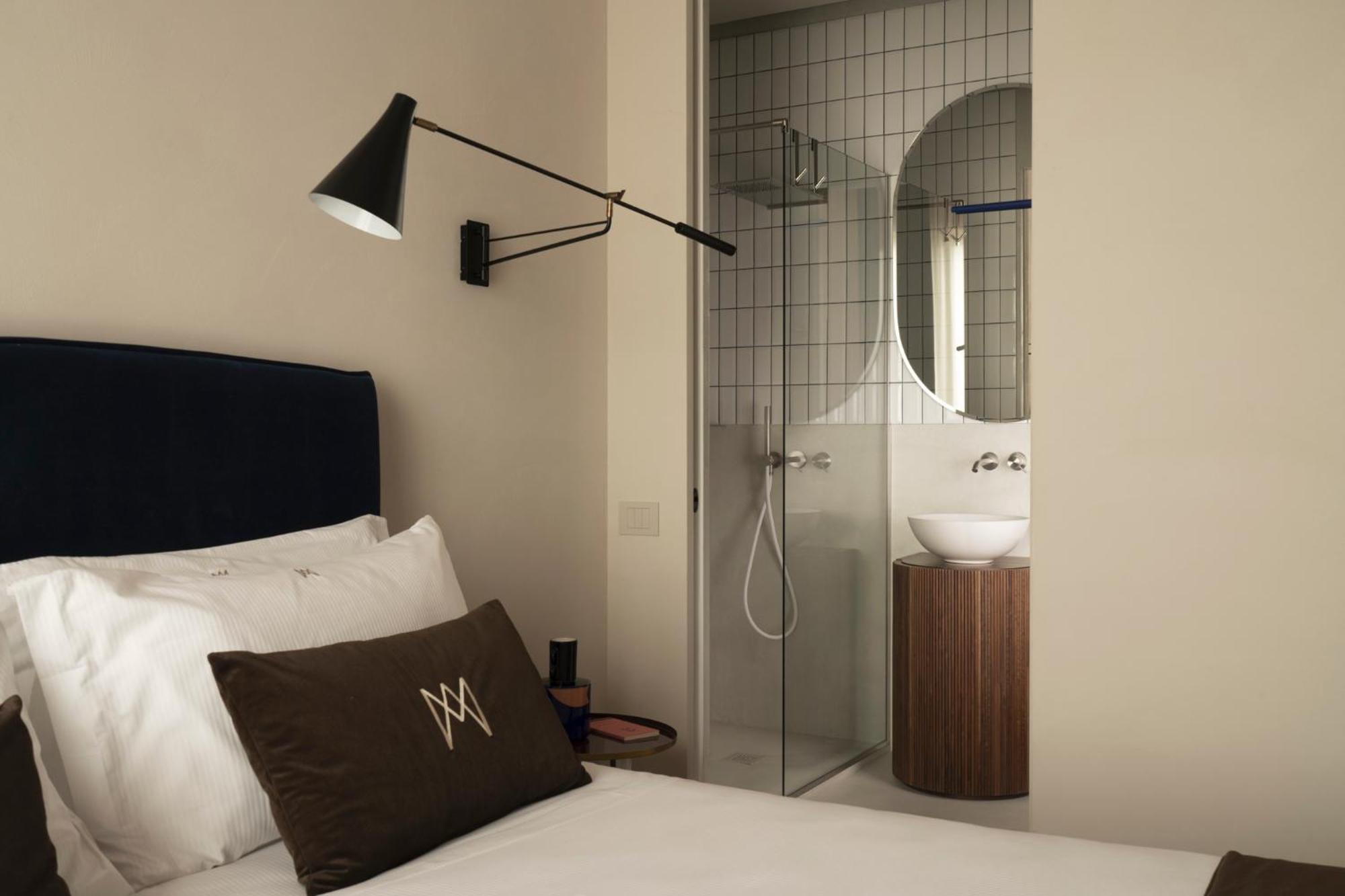Demetra Luxury Suites เนเปิลส์ ภายนอก รูปภาพ